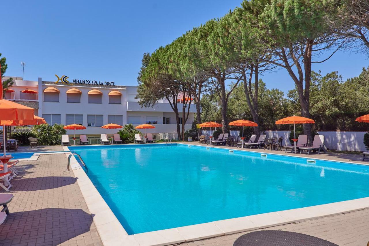 Hotel Capo Circeo Centro Benessere & Padel 圣费利切-奇尔切奥 外观 照片